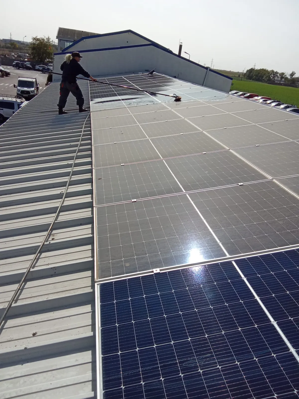 Spălare panouri fotovoltaice